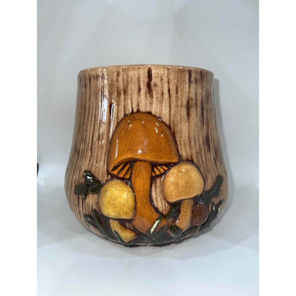 Vintage Arnels Mushroom canister no lid great for cooking utensils 6"